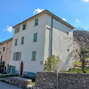 Dans Maison De Caractere Appartement